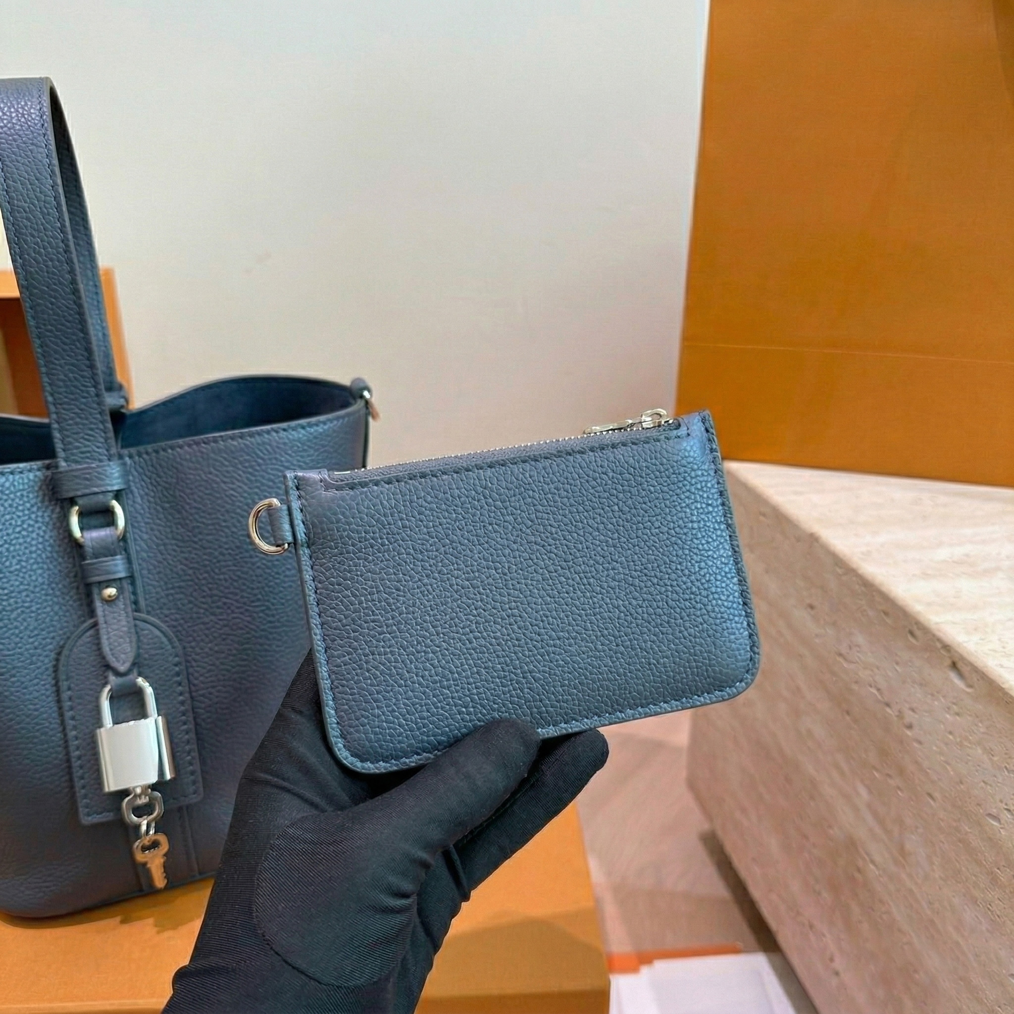 Luxury Designers Boston Handbags Genuine Leather Women's Shoulder Bags Classic Crossbody Bag Large Capacity Travel Tote Fashion Messenger Bag Womens Purse PRPU