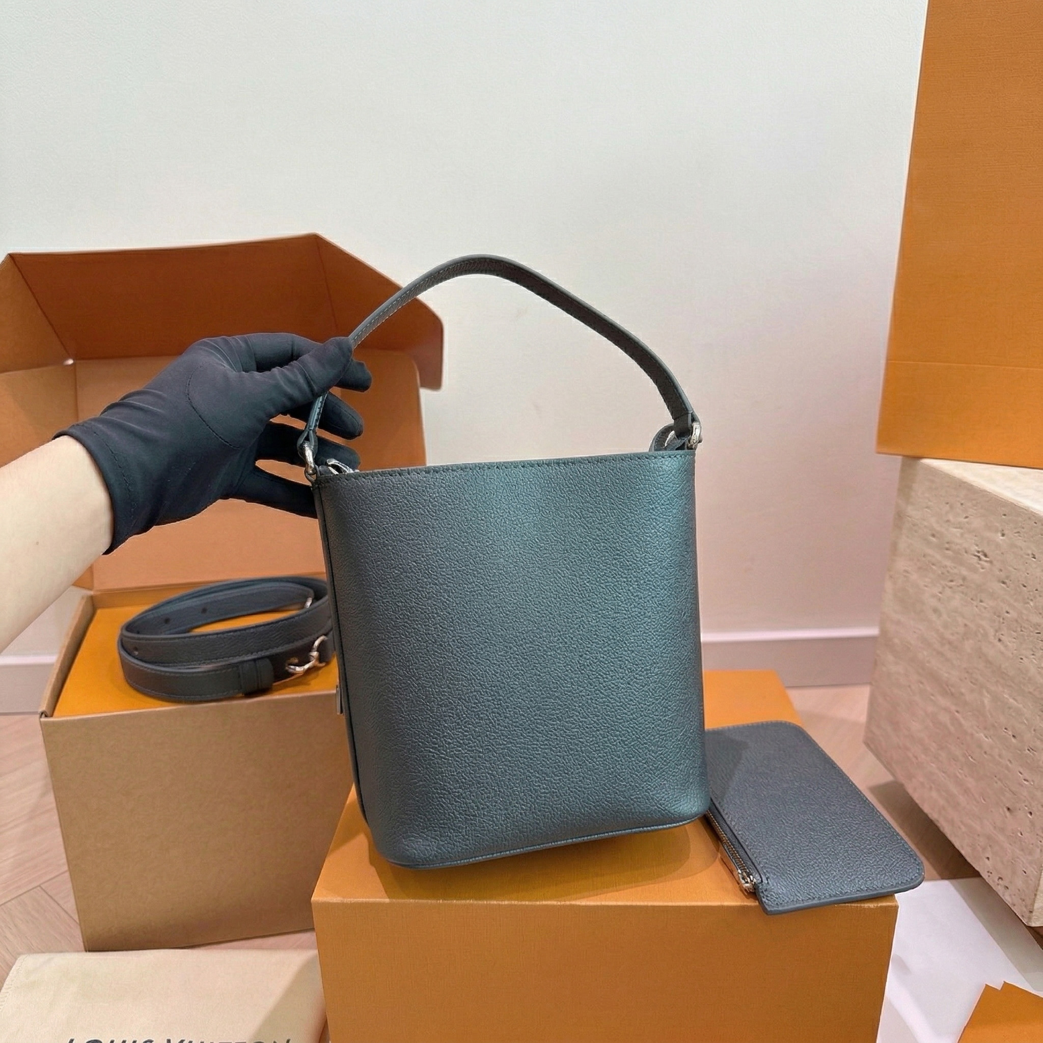 Luxury Designers Boston Handbags Genuine Leather Women's Shoulder Bags Classic Crossbody Bag Large Capacity Travel Tote Fashion Messenger Bag Womens Purse PRPU