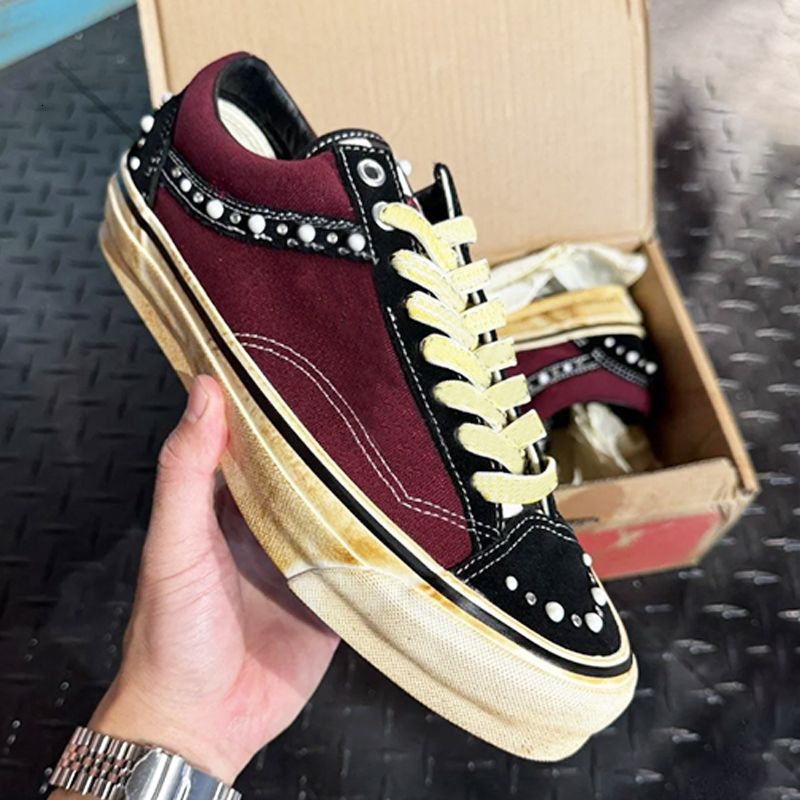 2026 Men Canvas Shoes Luxury Pearlized Sneakers Pearls Design Trainers Old Sports Casual Shoes Lace-Up Walking Shoe 1083 - 4 of 9