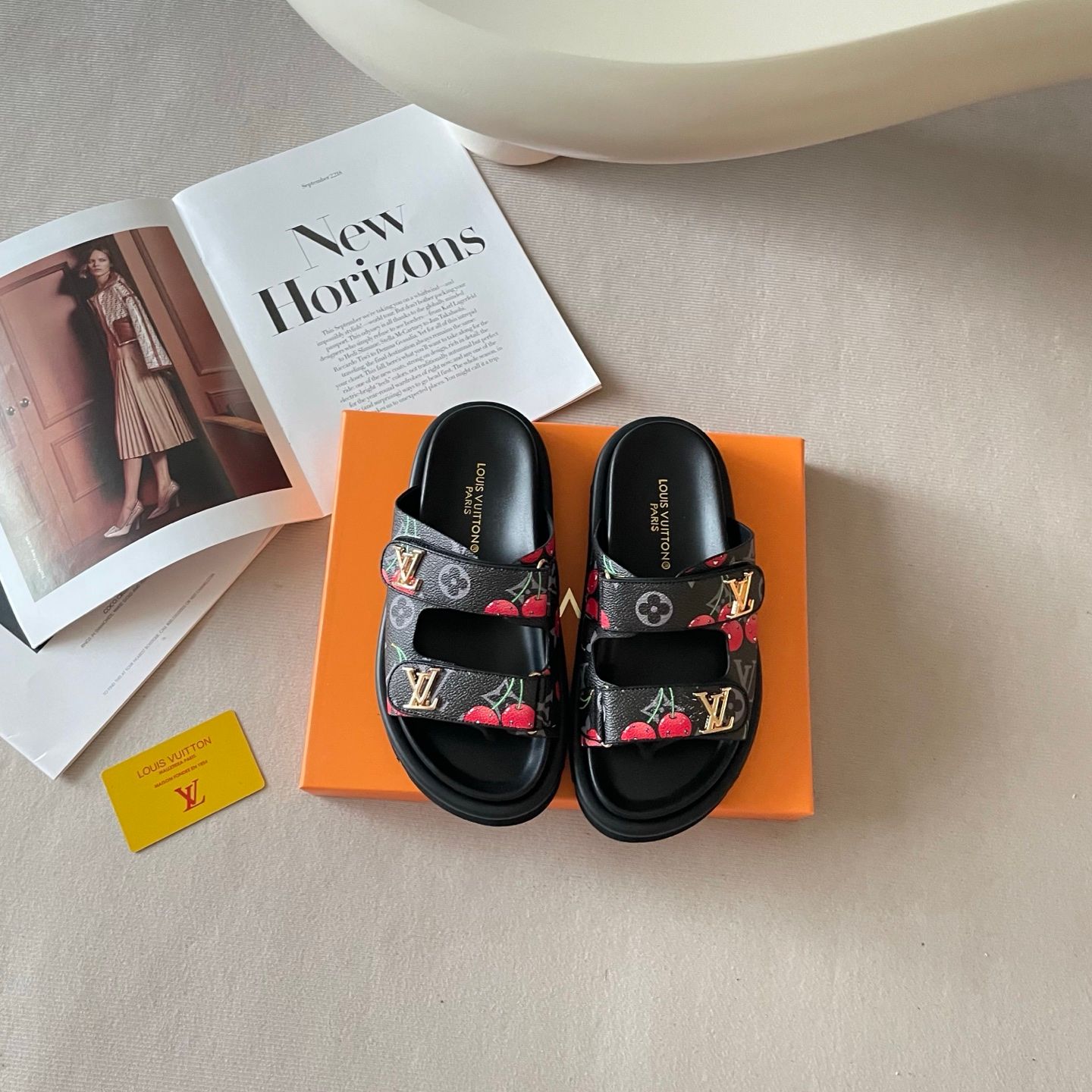 LV x TM Pool Pillow Flat Mule Cherry Print Platform Slide Sandals Women Adjustable Double Strap Metal Thick Sole Casual Outdoor Beach Couple Slippers Multiple colors - 3 of 6