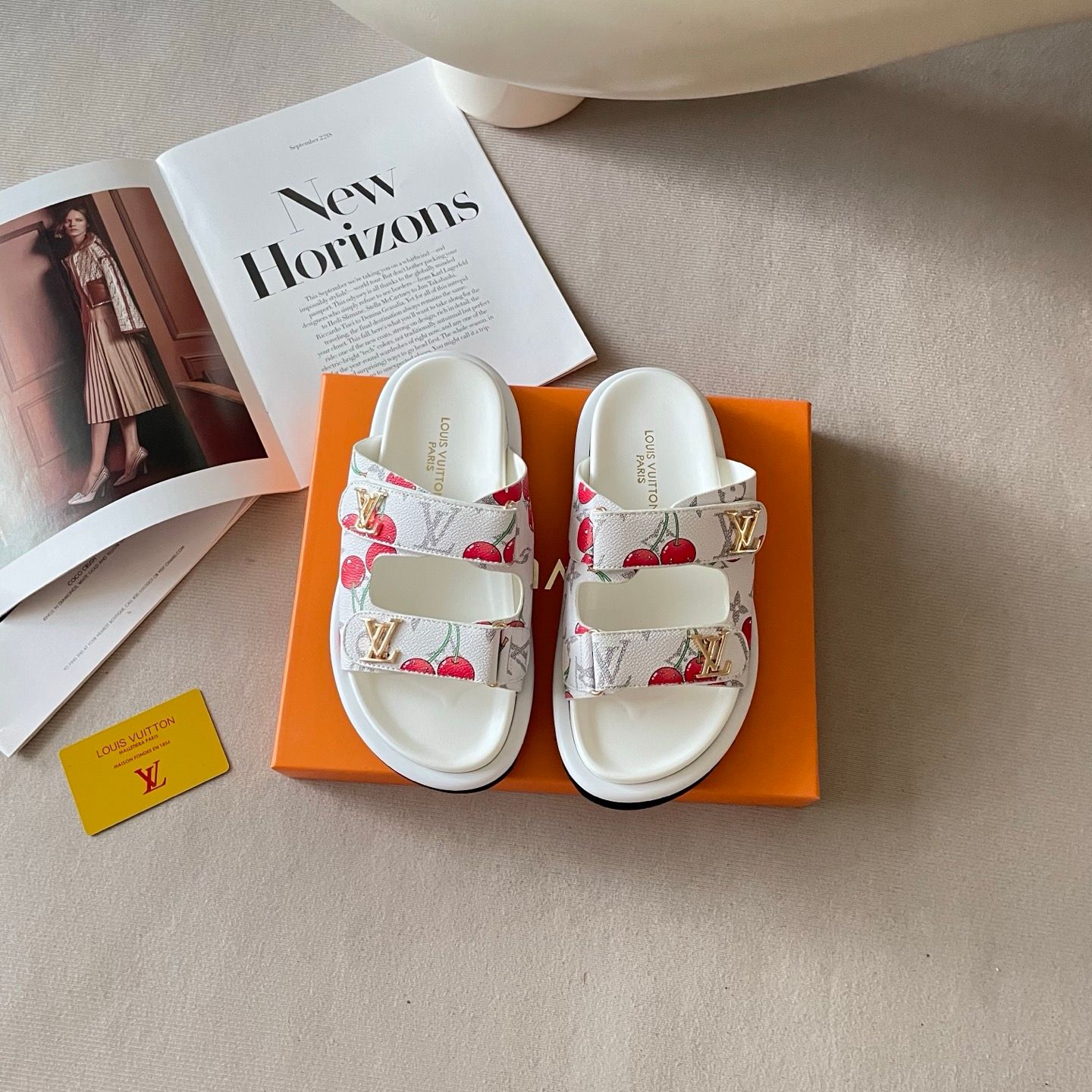 LV x TM Pool Pillow Flat Mule Cherry Print Platform Slide Sandals Women Adjustable Double Strap Metal Thick Sole Casual Outdoor Beach Couple Slippers Multiple colors - 4 of 6