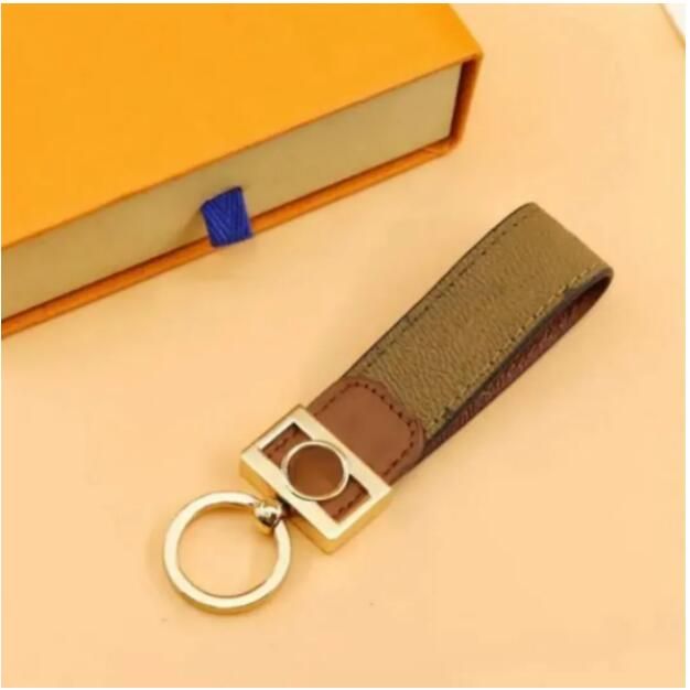 2026 High Quality Keychain Classic Exquisite Luxury Designer Car Keyring Zinc Alloy Letter Unisex Lanyard Gold Black Metal Small Jewelry - 3 of 8