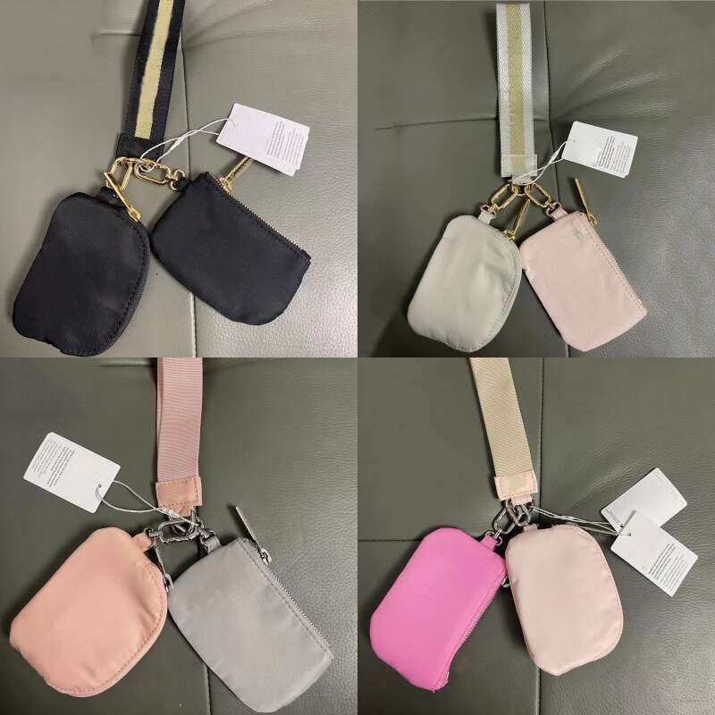 High quality yoga sport keychain mens and womens chain storage coin purse butler key mini lululies bag 02 - 1 of 6