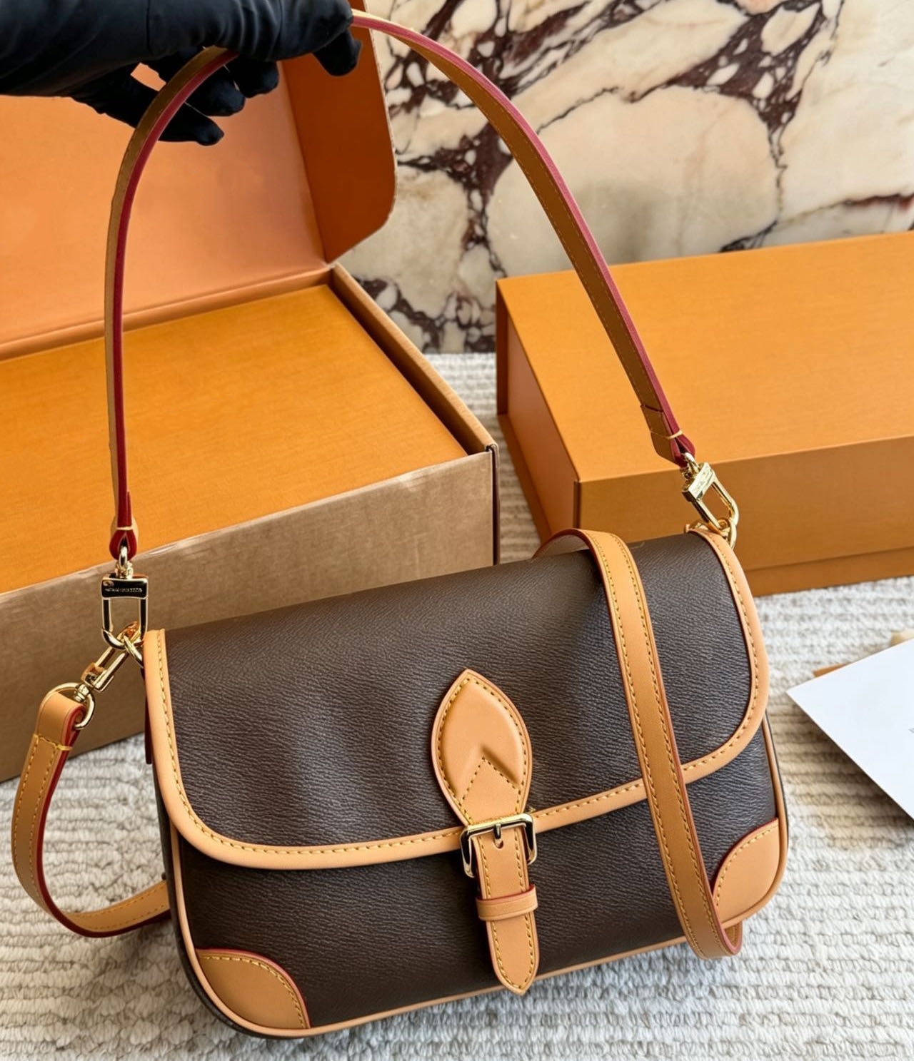 Luxury Hobo Bags For Women Designer Large Capacity Tote Handbags Classic Leather Shoulder Purses With Removable Pouch Fashion Travel Bag With Box Womans Purse PRPU